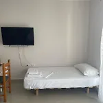 Xhulio Apartamento *