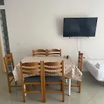 Xhulio Apartamento