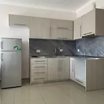 Xhulio Apartamento *
