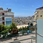 Xhulio * Sarandë