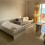 Xhulio Apartamento Sarandë