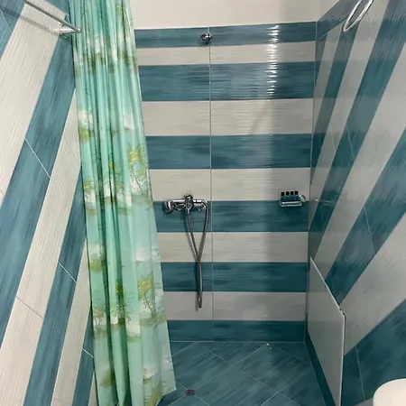 Xhulio Apartamento *