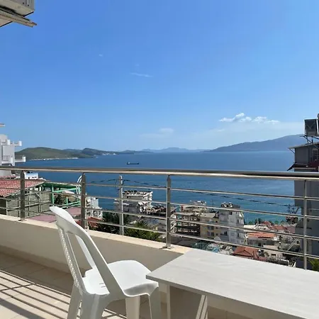 Xhulio * Sarandë