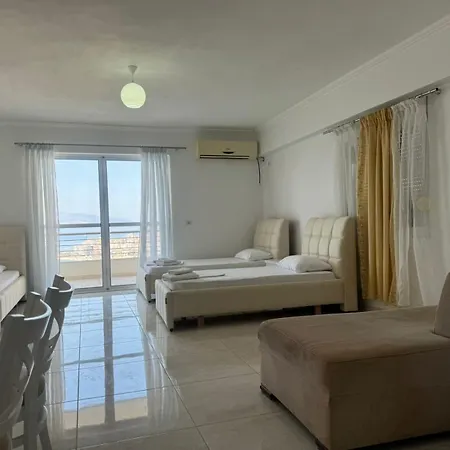 Apartmán Xhulio Sarandë