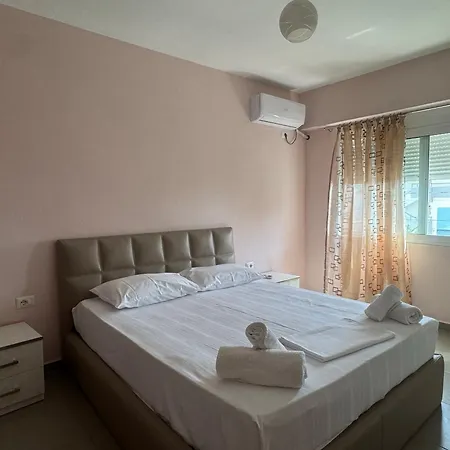Xhulio Sarandë