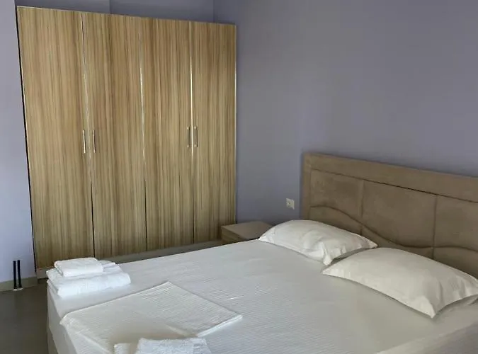 Apartament Xhulio Saranda