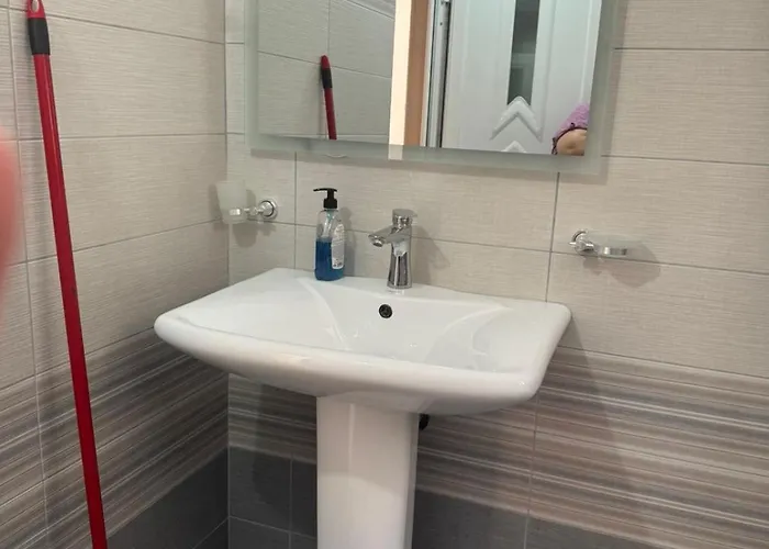 Xhulio Apartament Saranda